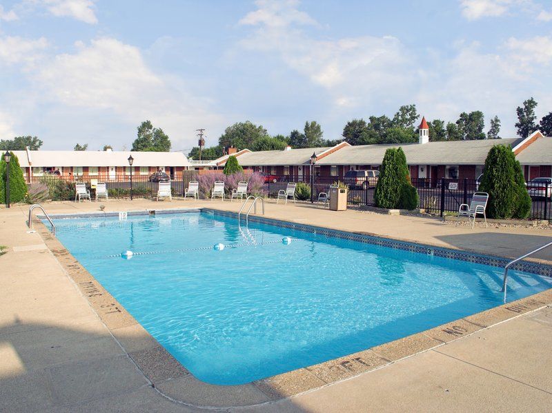 Days Inn By Wyndham Wauseon Esterno foto