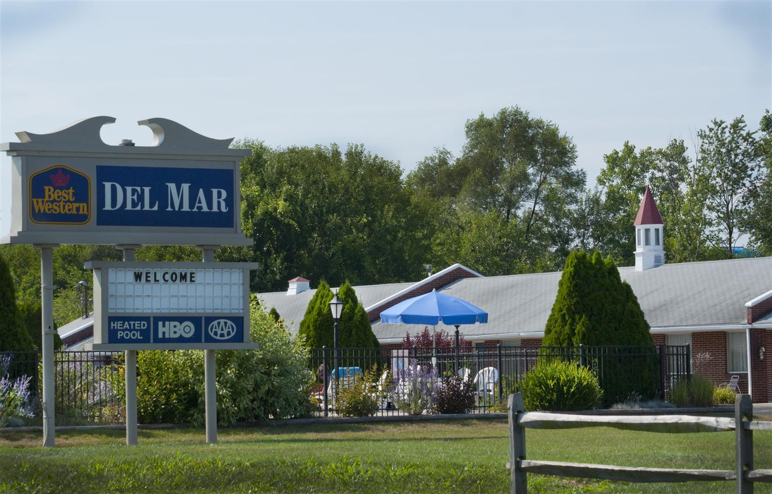 Days Inn By Wyndham Wauseon Esterno foto